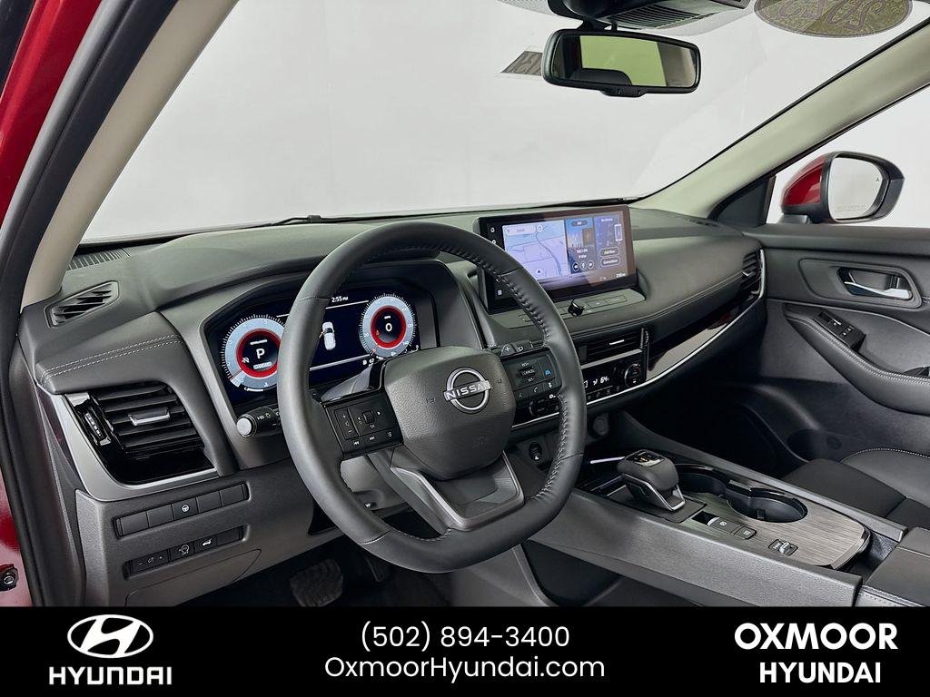 Used 2025 Scarlet Ember Tintcoat Nissan SL image 9