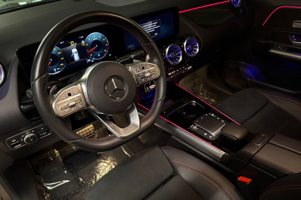 Used 2023 Mountain Grey Metallic Mercedes-Benz GLA 250 image 9
