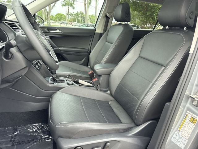 Used 2020 Silver Volkswagen  image 11