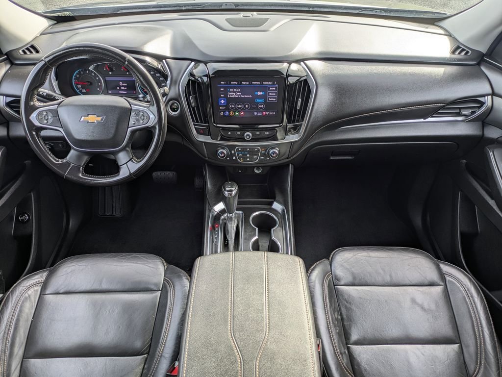 Used 2020 Gray Chevrolet 3LT image 2