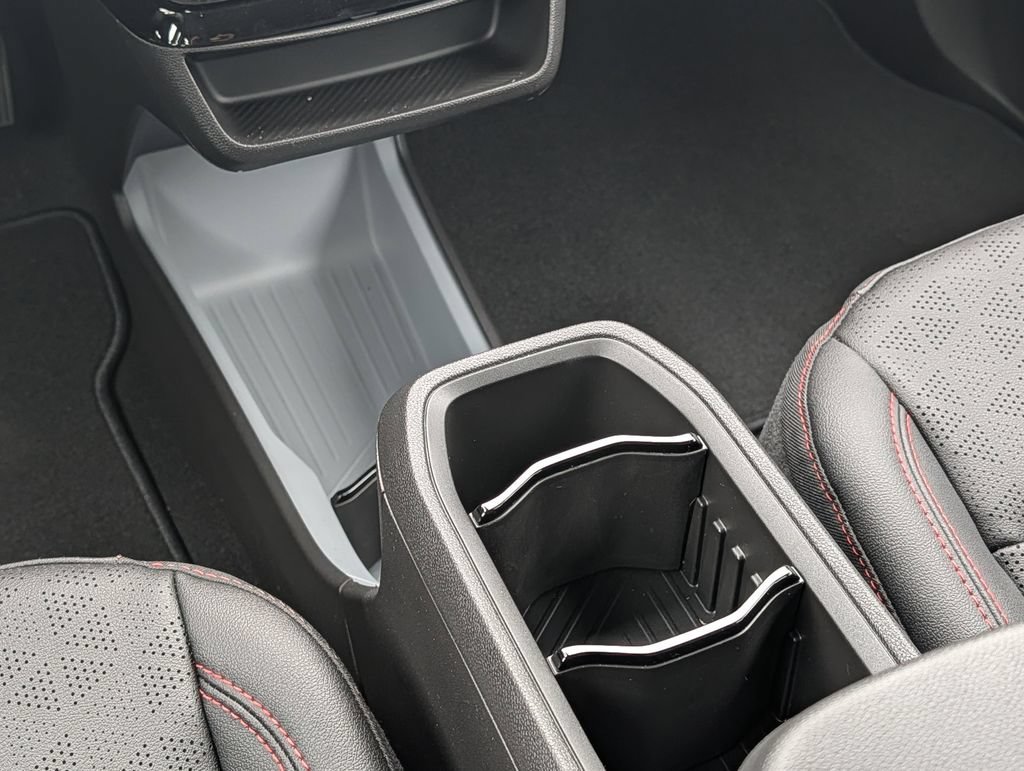 2027 Chevrolet Bolt RS - Photo 13