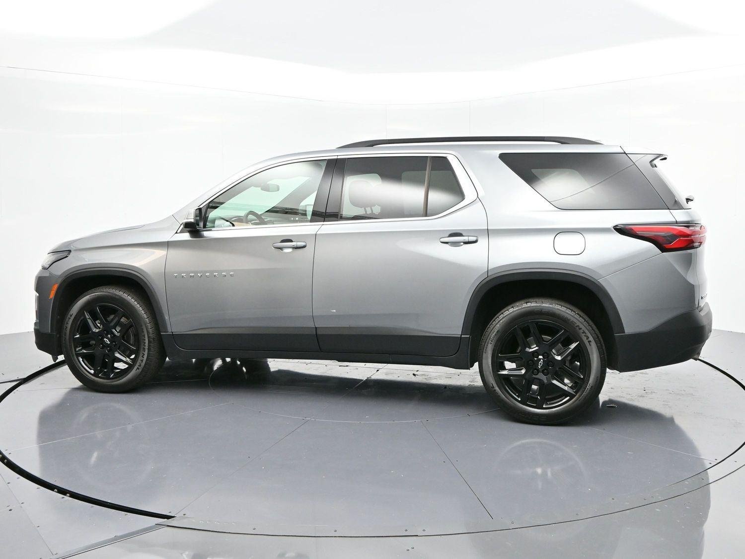 2023 Chevrolet Traverse Cloth photo 3