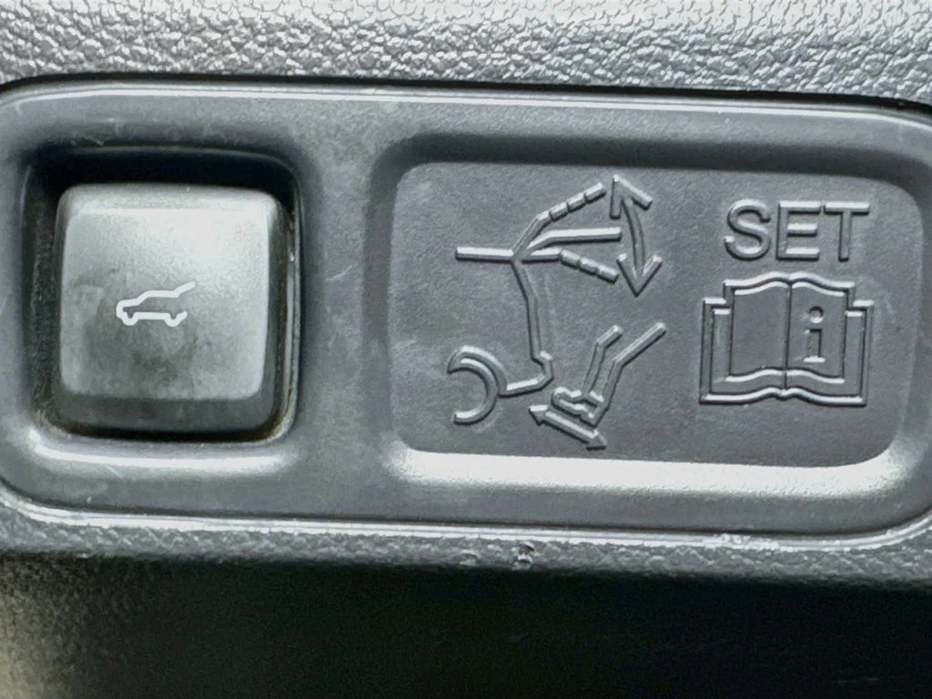 Used 2023 Green Ford Timberline image 33