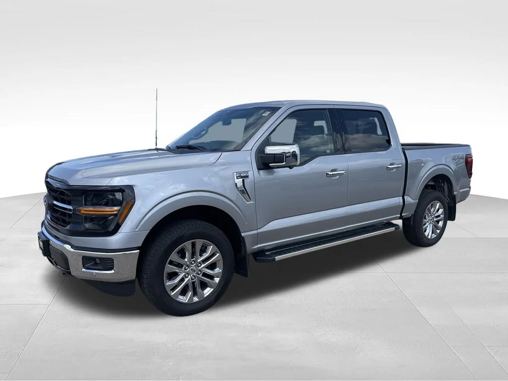 Used 2024 Silver Metallic Ford XLT image 5
