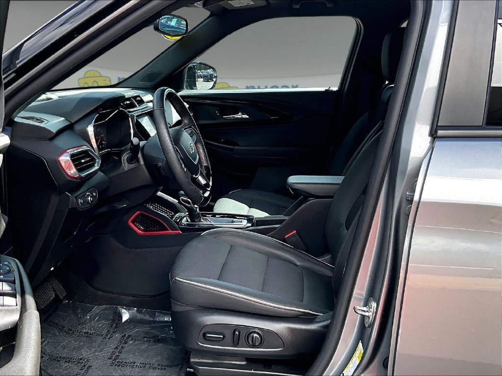 Used 2023 Gray Chevrolet RS image 11