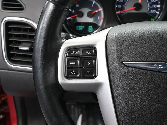 2012 Chrysler 200 Limited - Photo 24