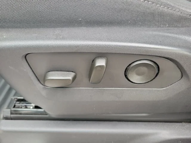 2023 Chevrolet Silverado 1500 LT - Photo 25