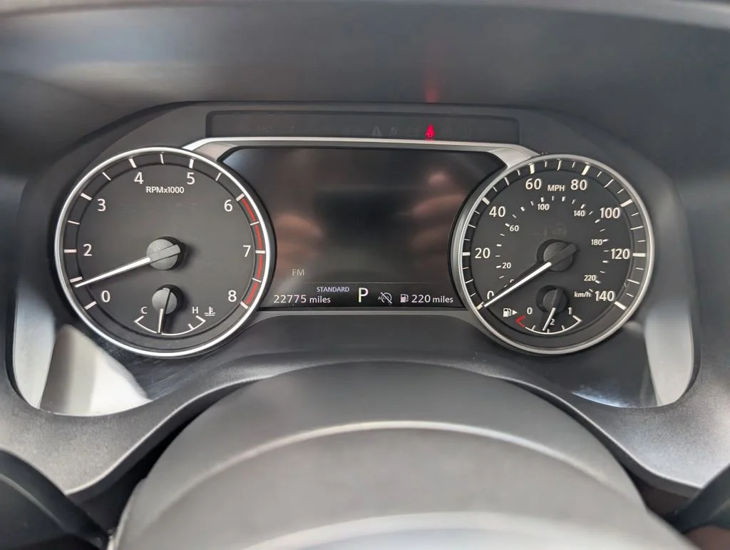 Used 2024 Gray Nissan SV image 15