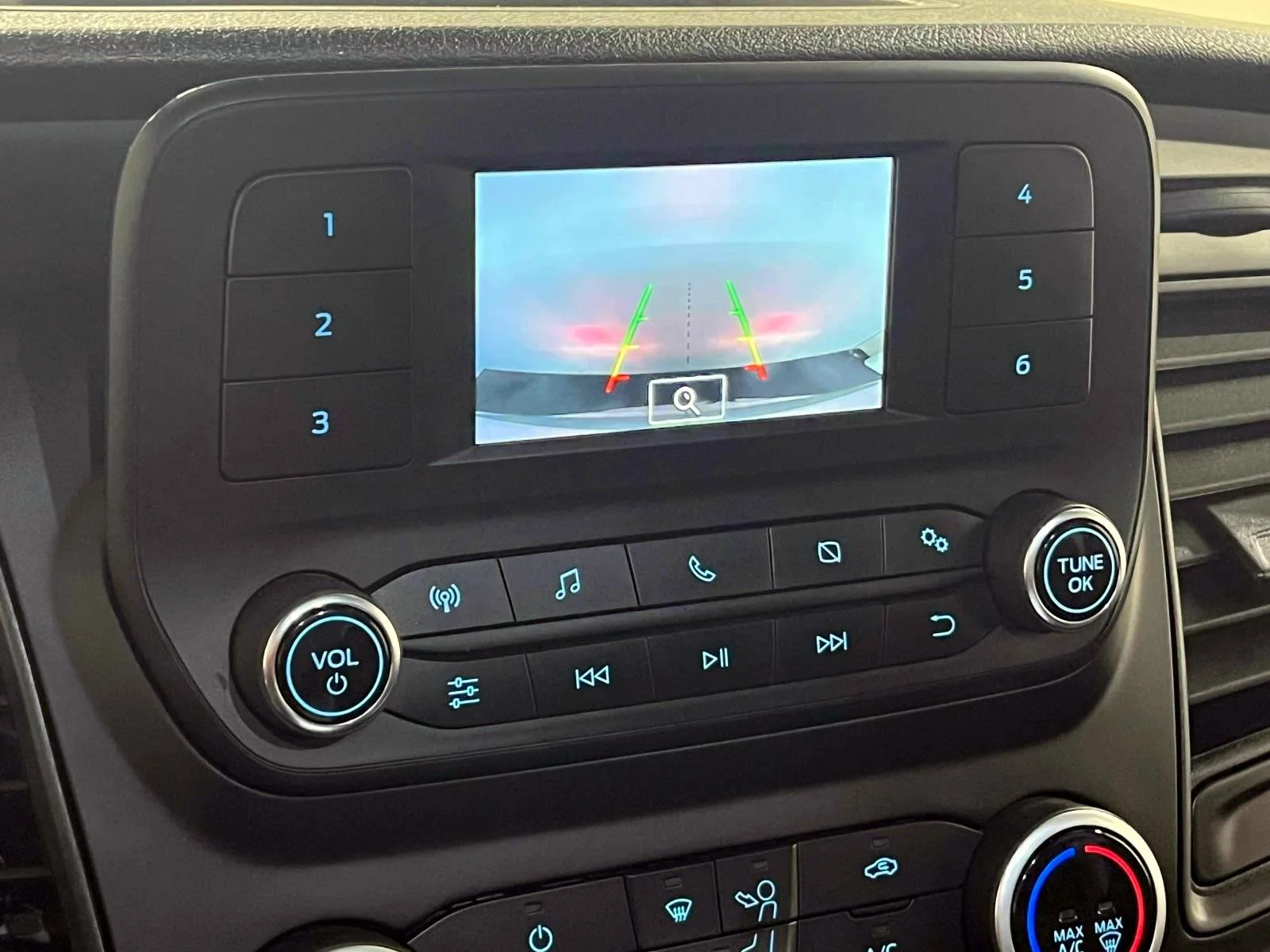 Used 2025 White Ford  image 34