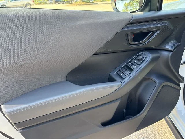 Used 2024  Subaru premium image 13