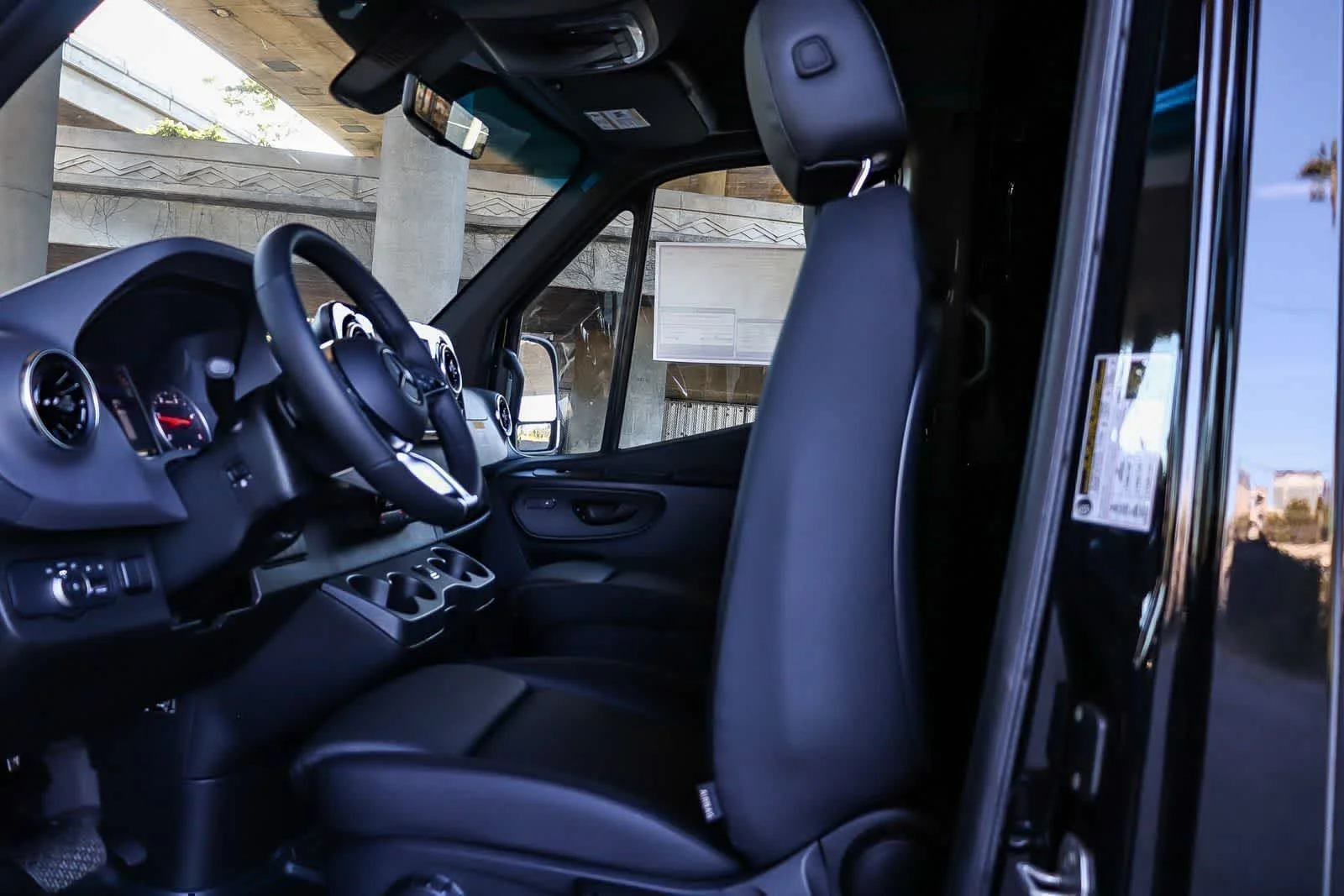 New 2026 Obsidian Black Metallic Mercedes-Benz Cargo 170WB High Roof AWD 2.0L I4 Diesel Turbo HO image 20