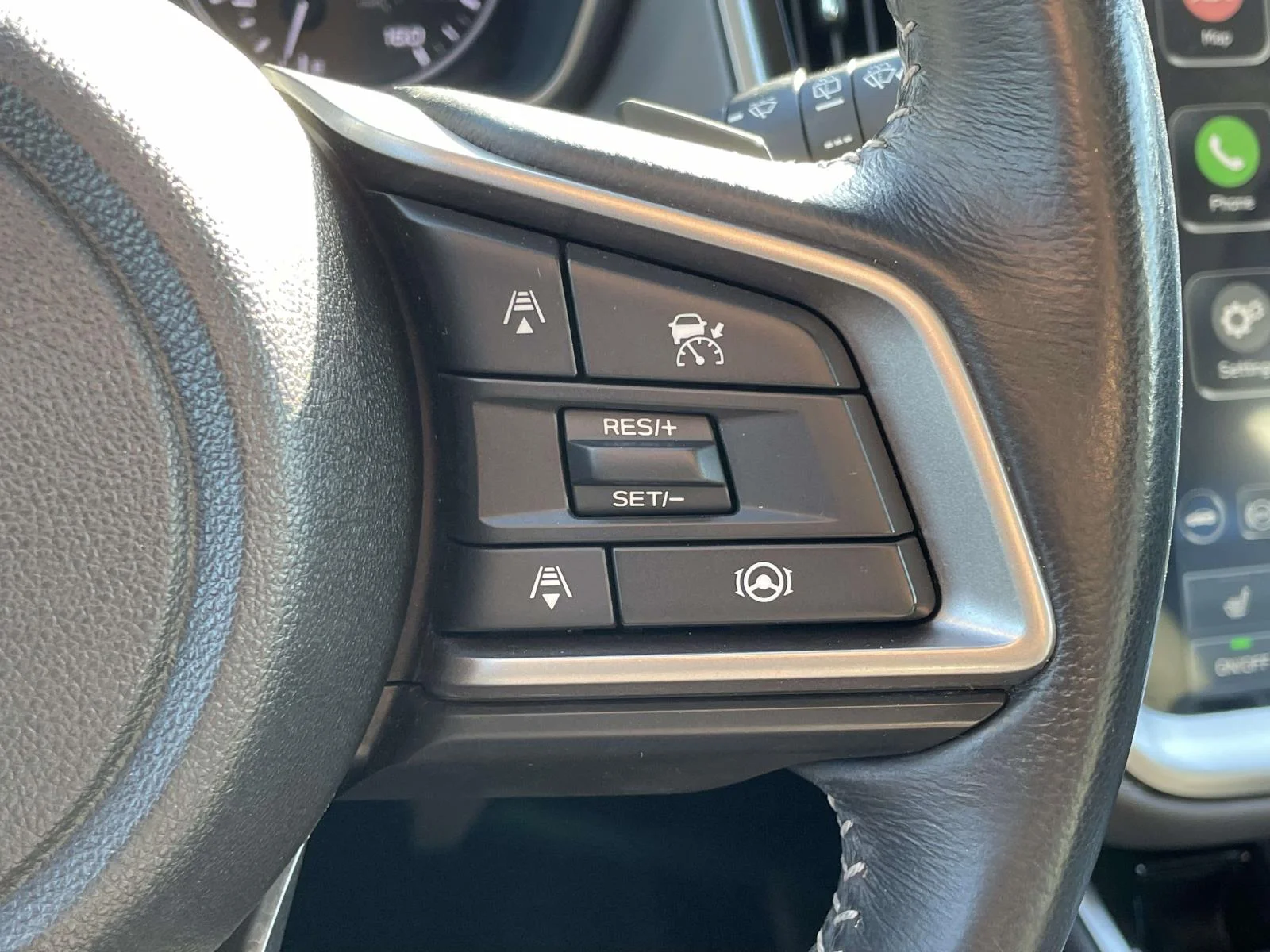 Used 2023 Crystal White Pearl Subaru Onyx Edition image 11