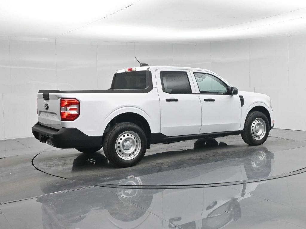 New 2026 White Ford XL image 25