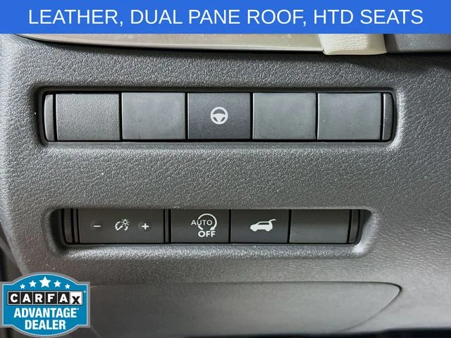 Used 2023 Red Nissan SL image 10
