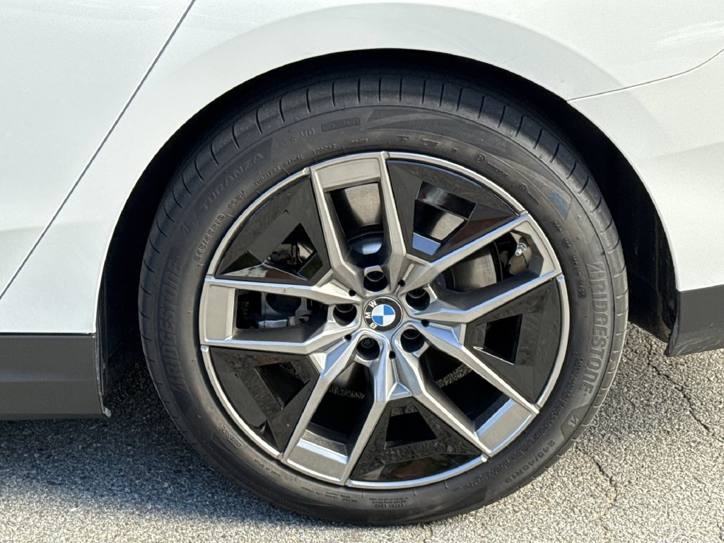 2026 BMW i5 40 - Photo 10