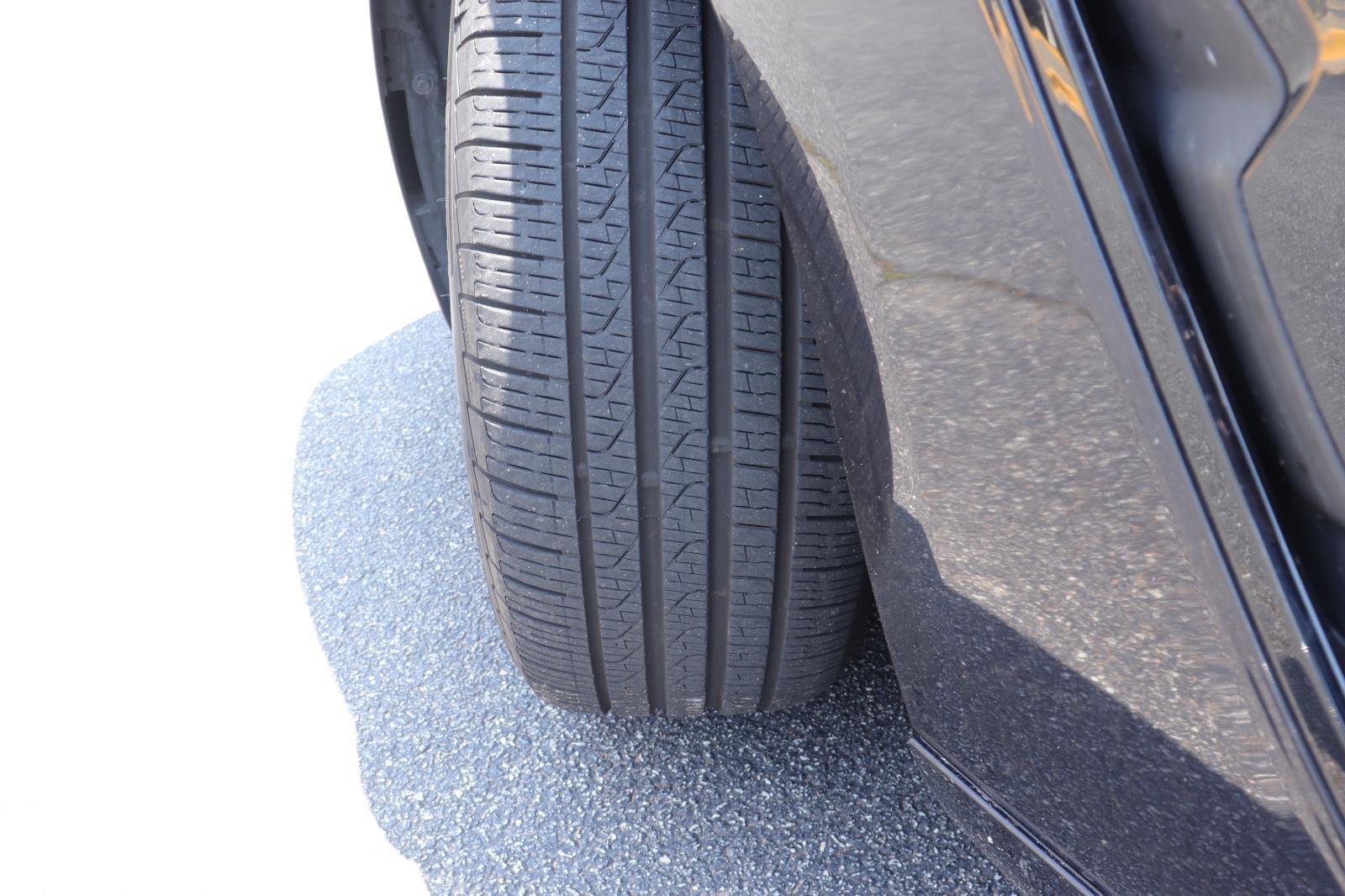 Used 2023 Carbon Black Metallic BMW 840i image 35