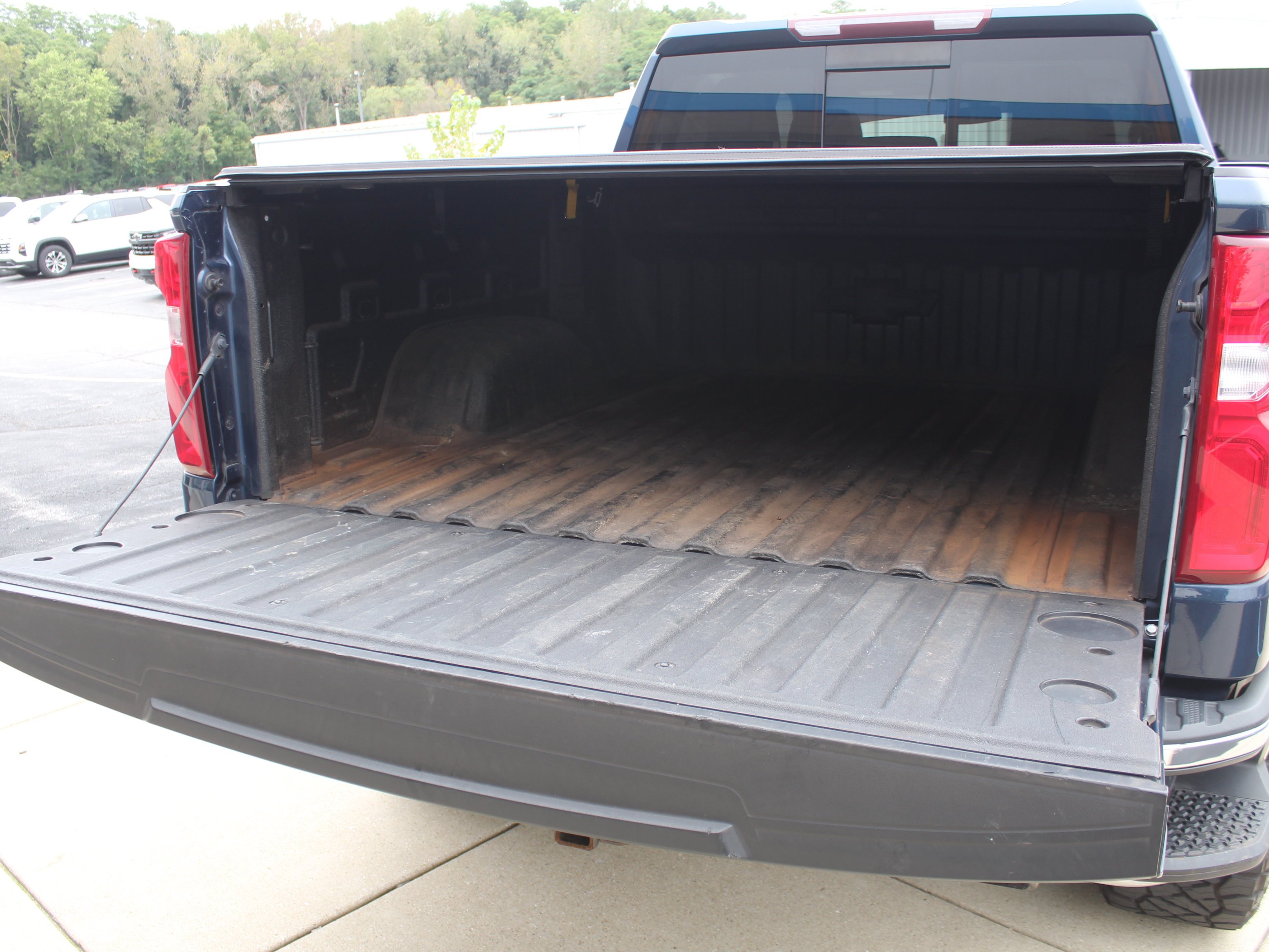 Used 2021 NORTHSKY BLUE METALLIC Chevrolet LTZ image 30