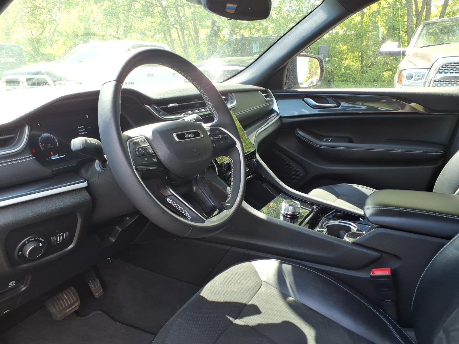 Used 2023 Gray Jeep Altitude X image 23