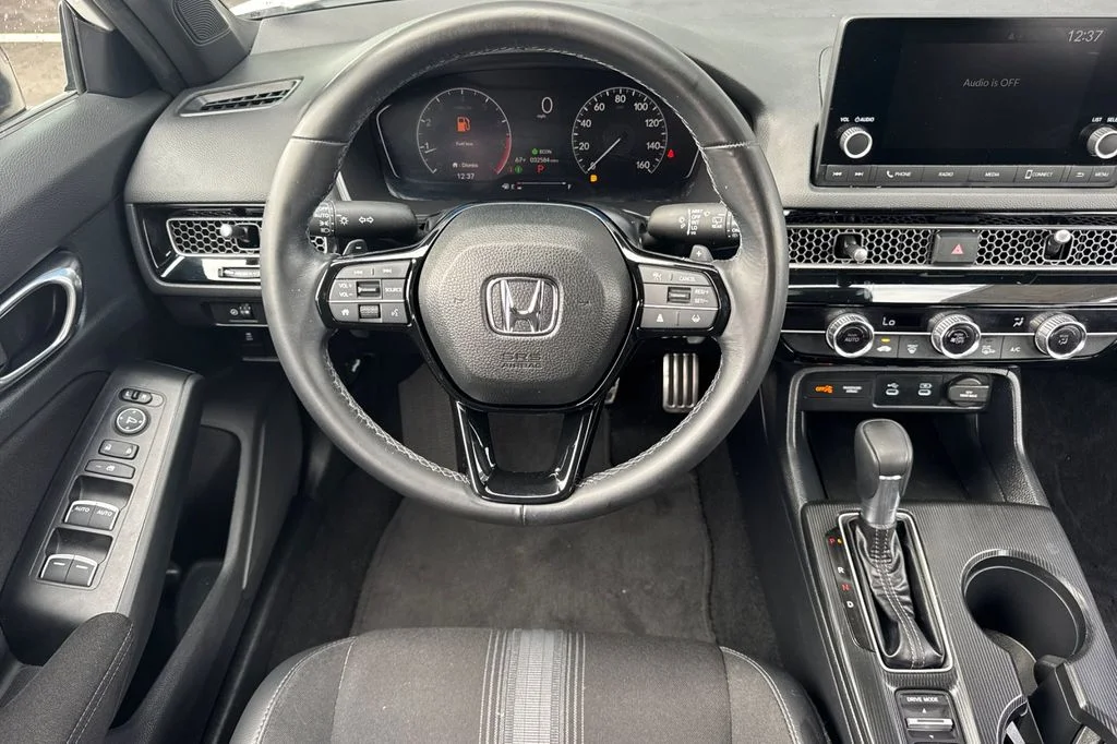 Certified Used 2025 Platinum White Pearl Honda Sport image 17