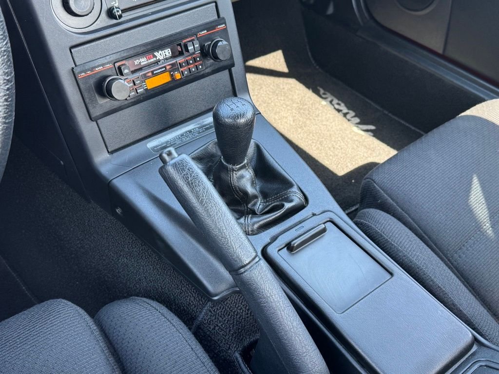Used 1990 Classic Red Mazda Base image 15