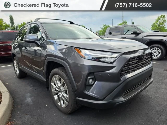 Used 2024 Magnetic Gray Metallic Toyota XLE Premium image 3