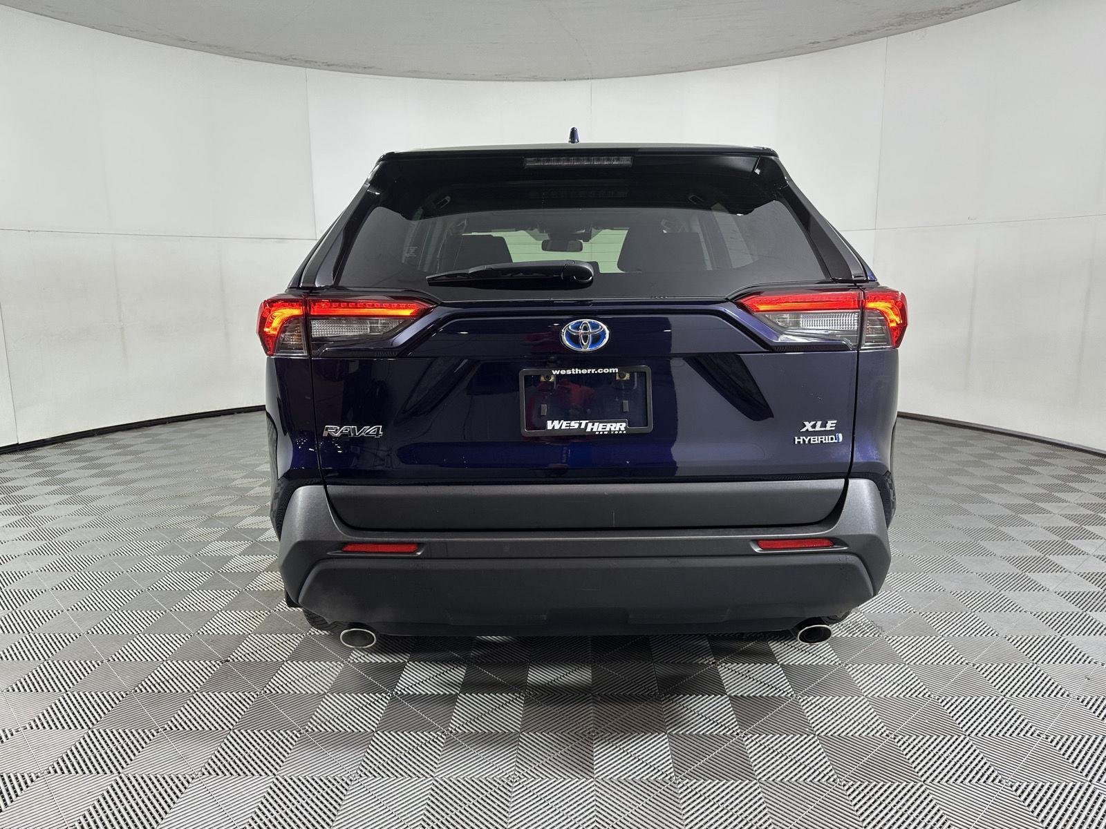 Used 2019 Blueprint Toyota XLE image 15