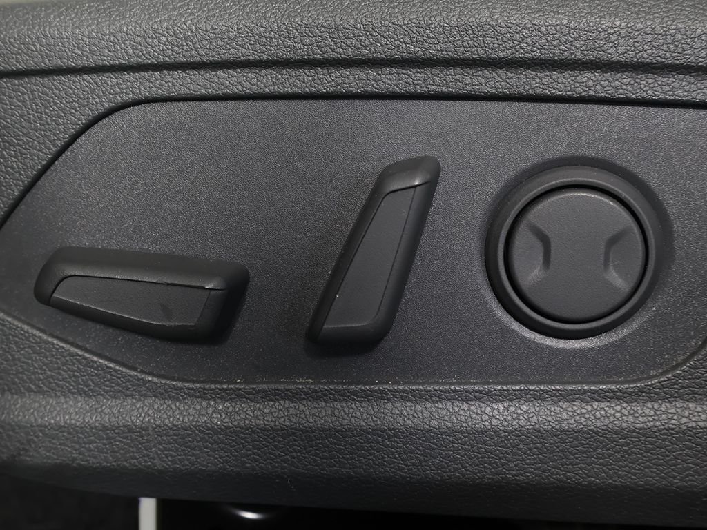 Certified Used 2024 Silver Hyundai SEL image 27