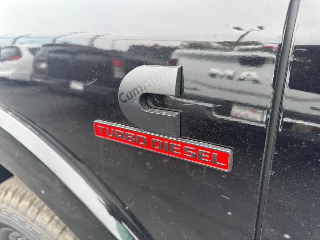 New 2026 Diamond Black Crystal Pearl-Coat Exterior Paint RAM Limited image 19