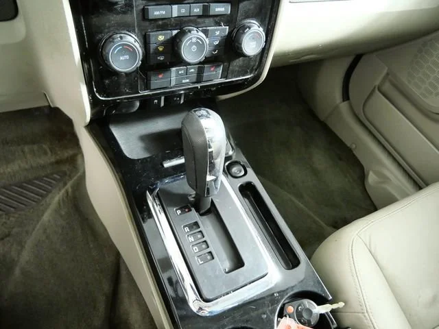 Used 2009 Gray Ford Hybrid image 20