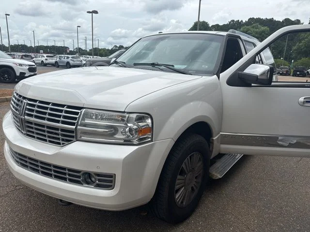 2014 Lincoln Navigator 4x4's photo