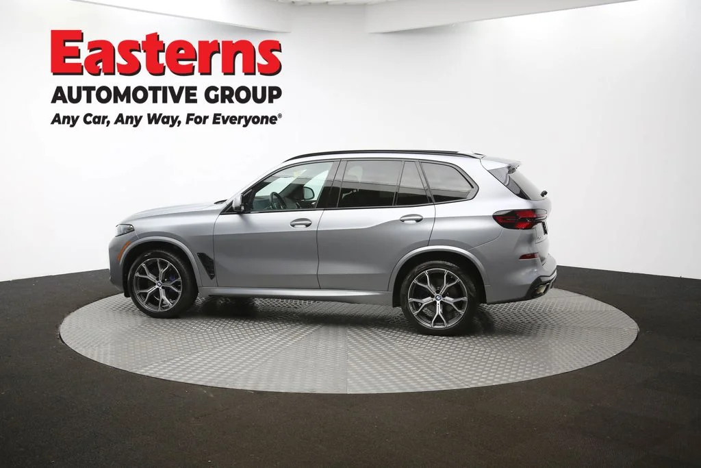 Used 2025 Gray BMW xDrive40i image 62