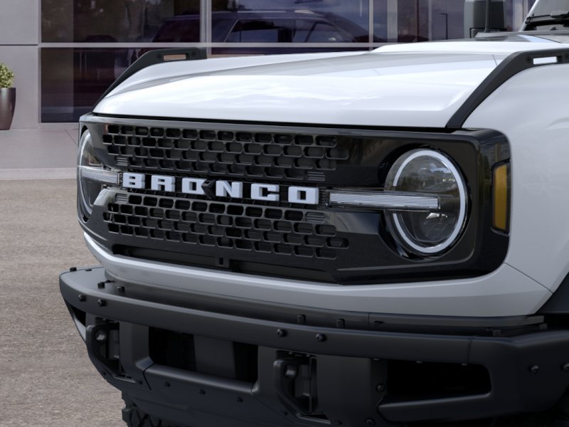 New 2026 Oxford White Ford Badlands® image 44