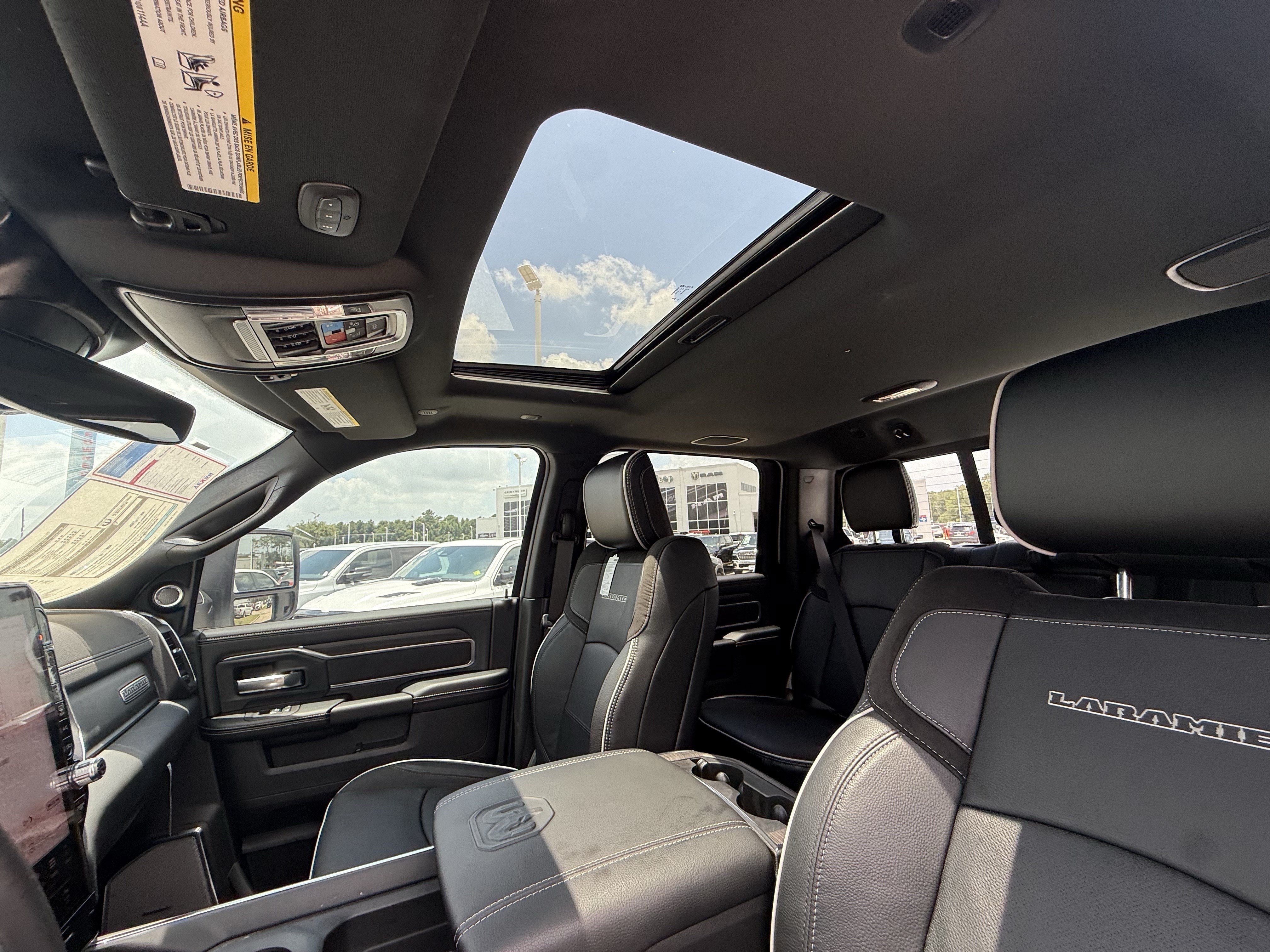 New 2026 Bright White Clear-Coat Exterior Paint RAM Laramie image 17