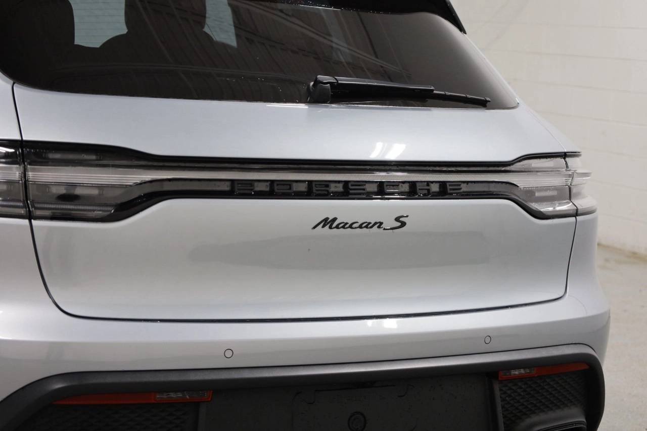 New 2026 Dolomite Silver Metallic Porsche S image 8