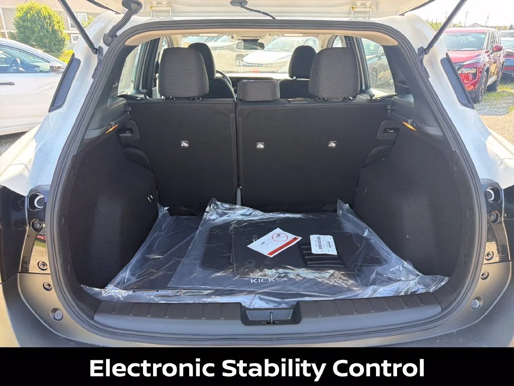 Certified Used 2026 White Nissan S image 29