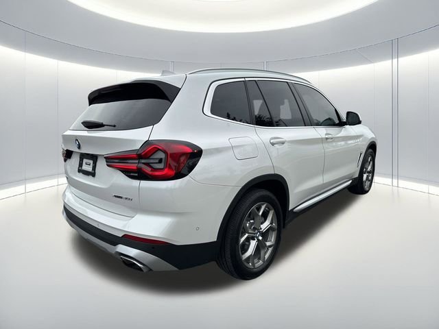 Used 2023 White BMW xDrive30i image 5