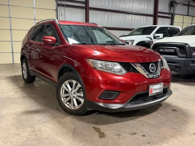 2015 Nissan Rogue SV FWD's photo