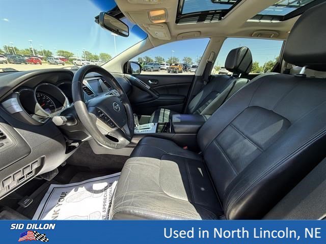 Used 2013 Graphite Blue Nissan SL image 19