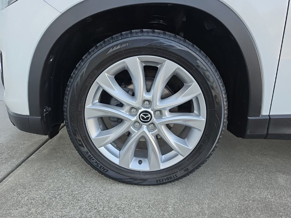 Used 2015 White Mazda Grand Touring image 36