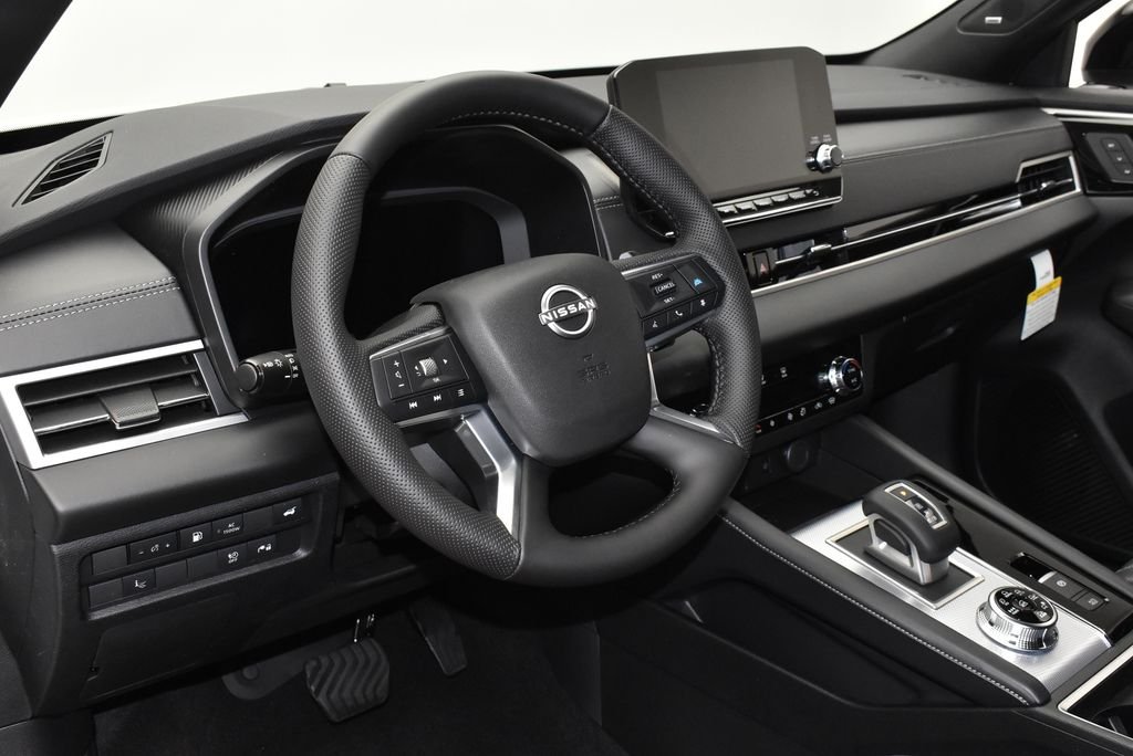 New 2026 White Nissan Platinum image 17