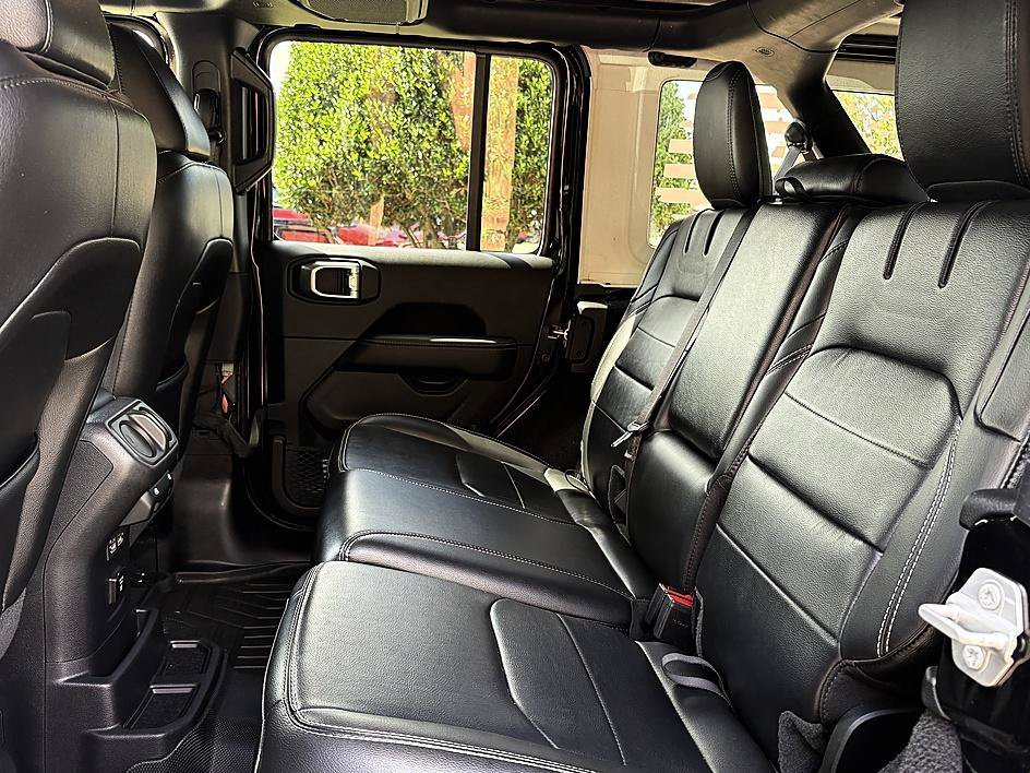 Used 2022 Black Clearcoat Jeep Unlimited Sahara image 10