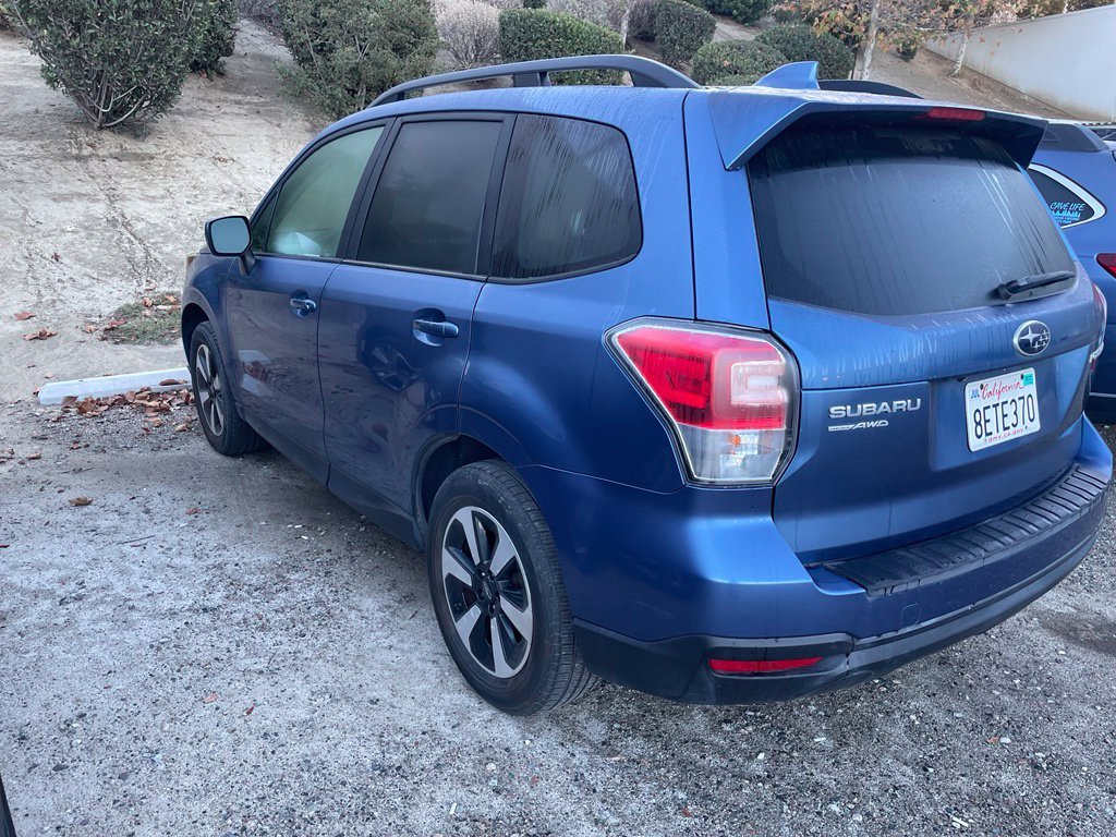 Used 2018 Quartz Blue Pearl Subaru 2.5i Premium image 5