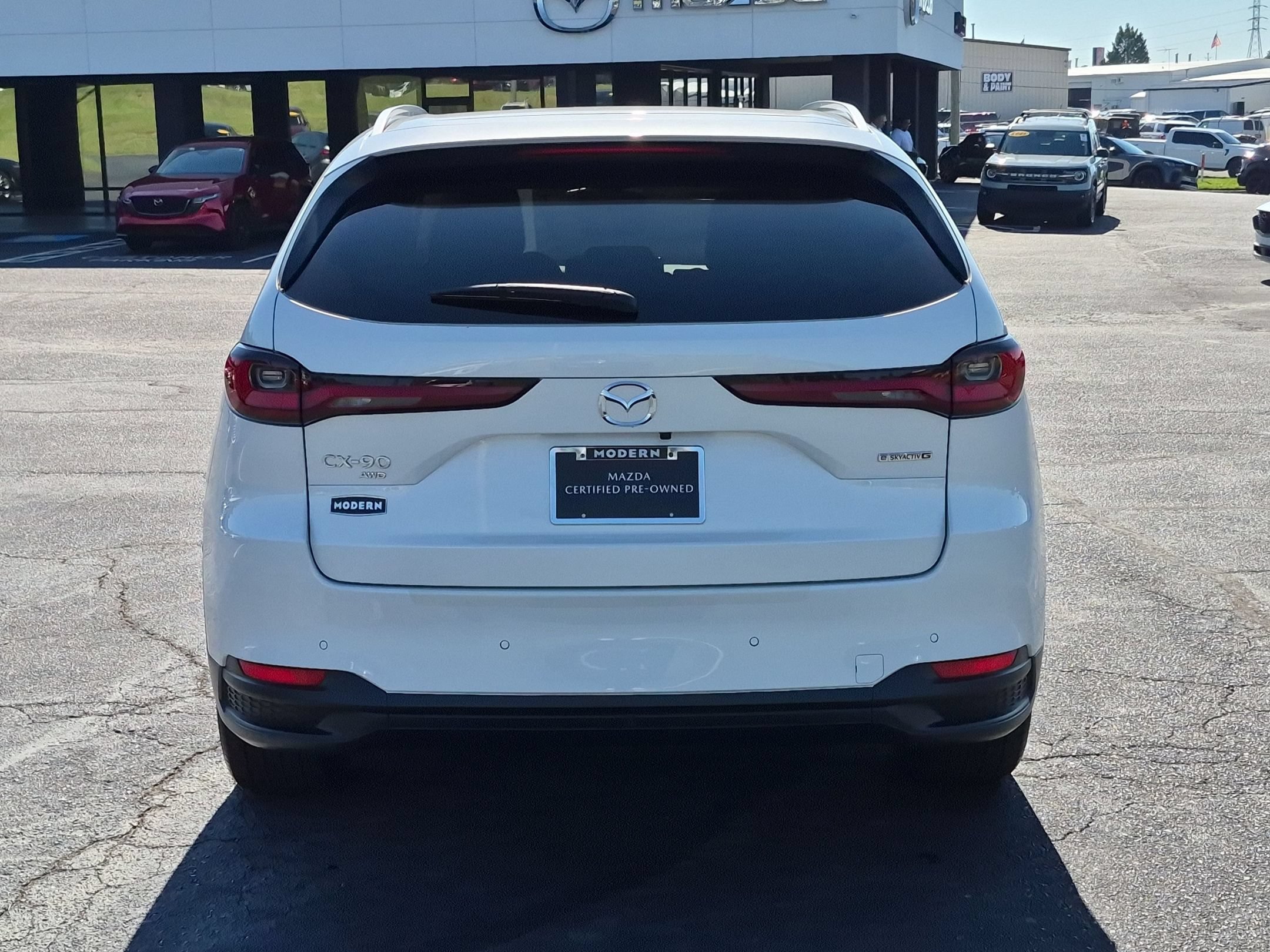 Used 2025 Rhodium White Premium Mazda Preferred Package image 4