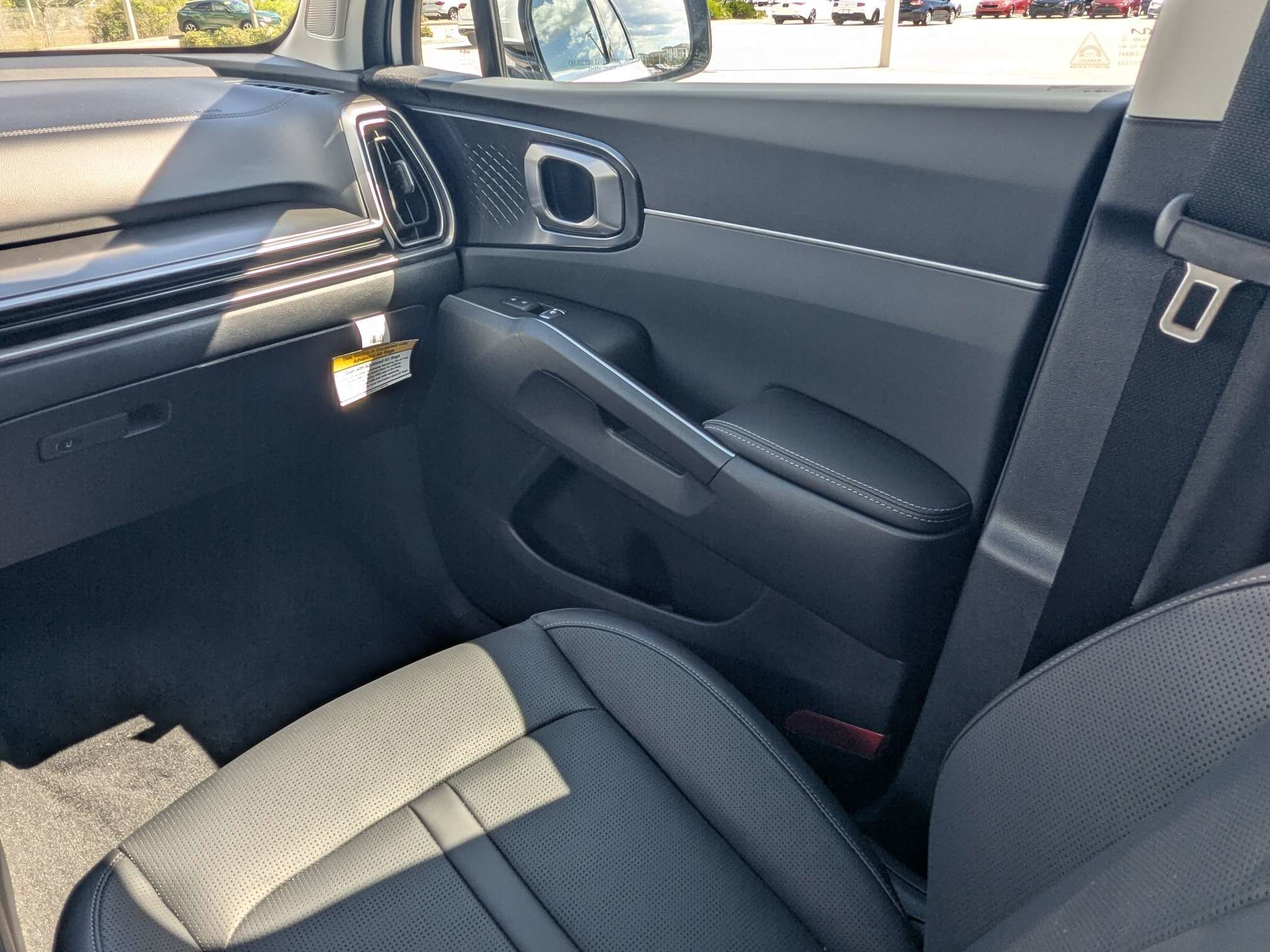 New 2026 Glacial White Kia S image 21