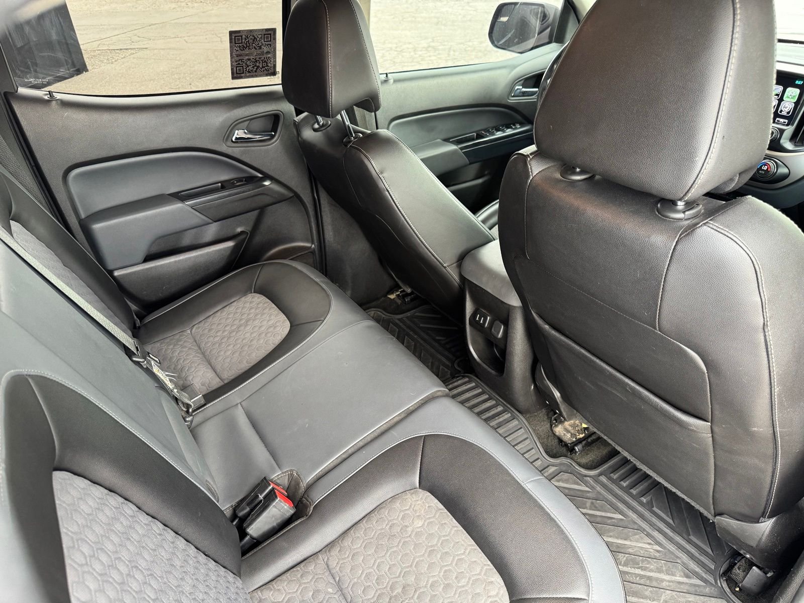 Used 2016 Brownstone Metallic Chevrolet Z71 image 16
