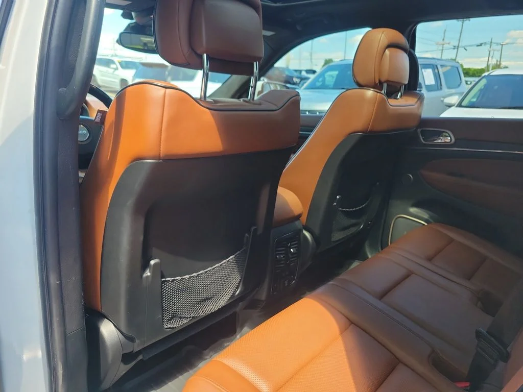 Used 2017 White Jeep Summit image 17