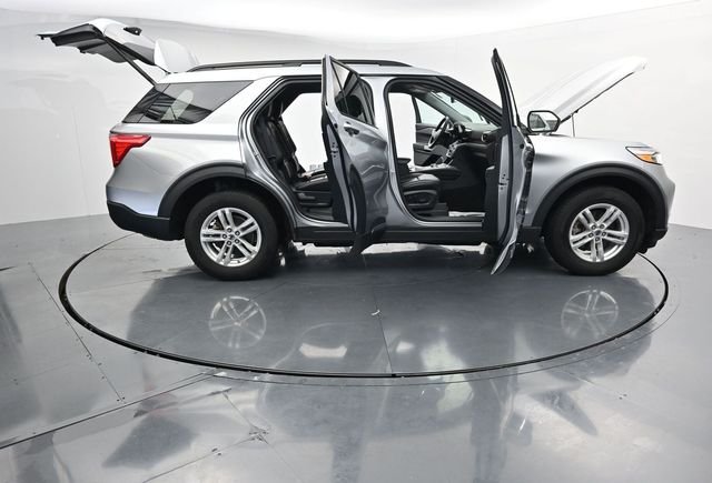 Used 2024 Silver Ford XLT image 40