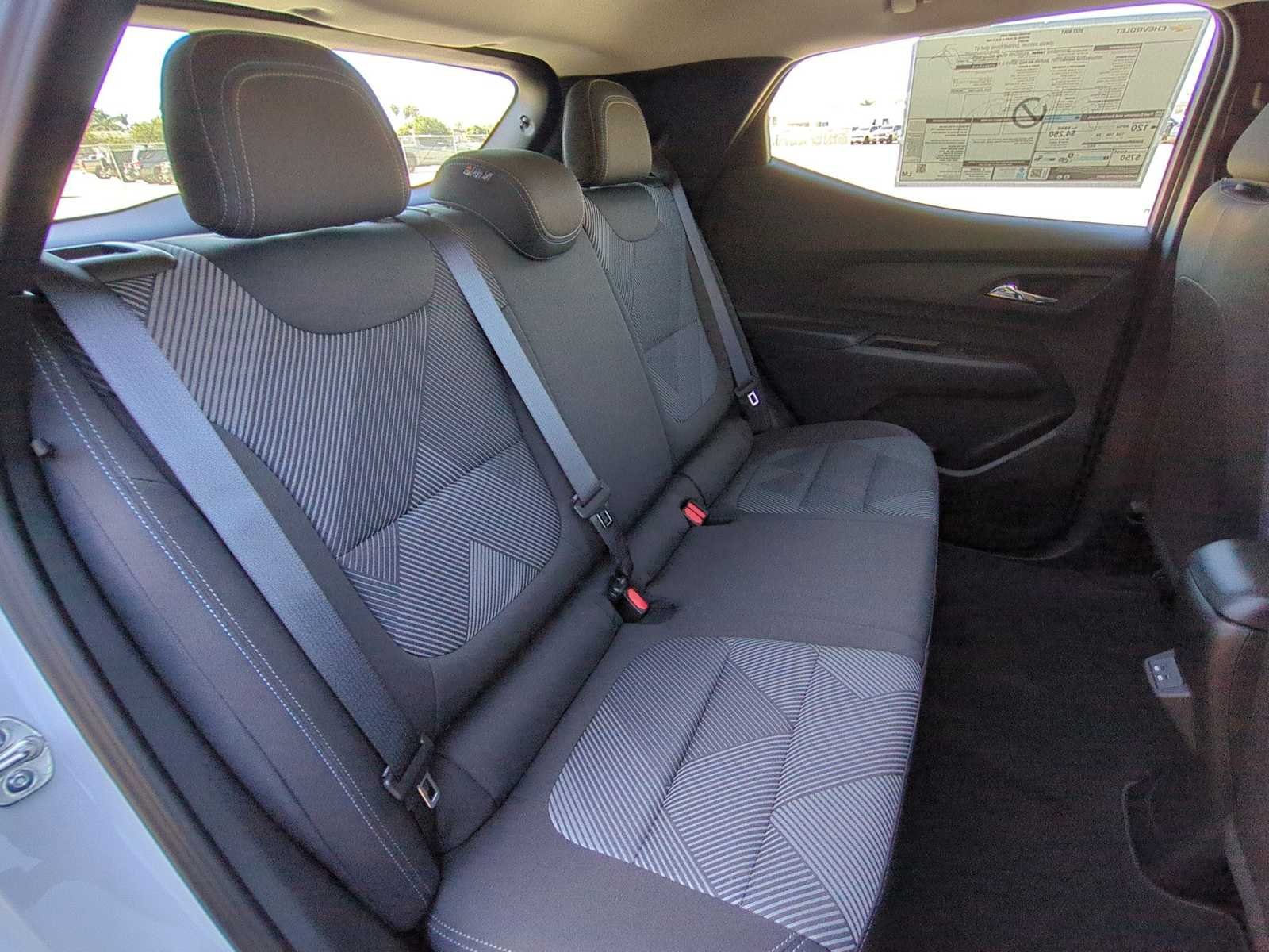 2027 Chevrolet Bolt LT - Photo 26