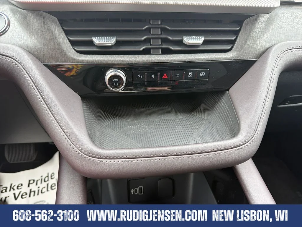 Used 2026 White Ford Platinum image 20