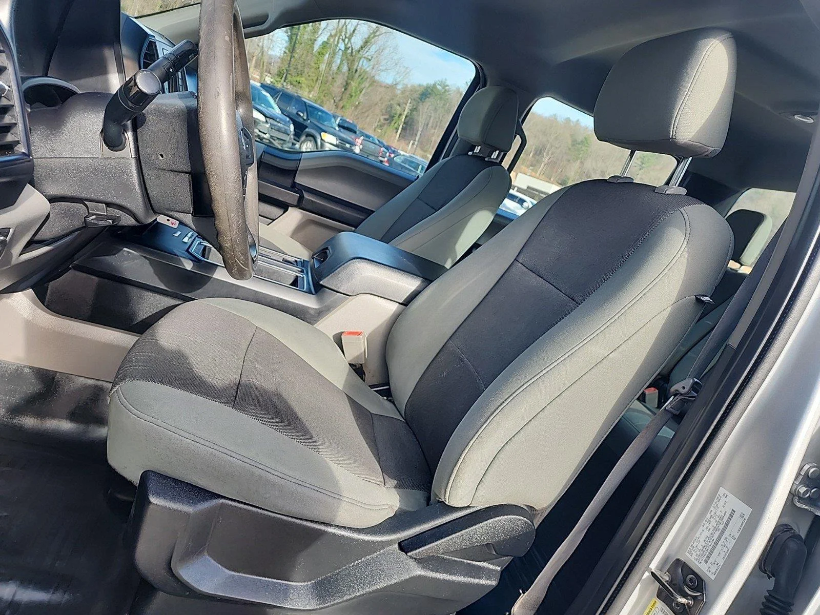 Used 2018 Stone Gray Ford XL image 6